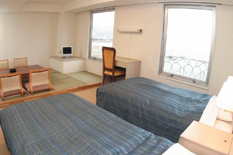 Suwa Lakeside Hotel Esterno foto