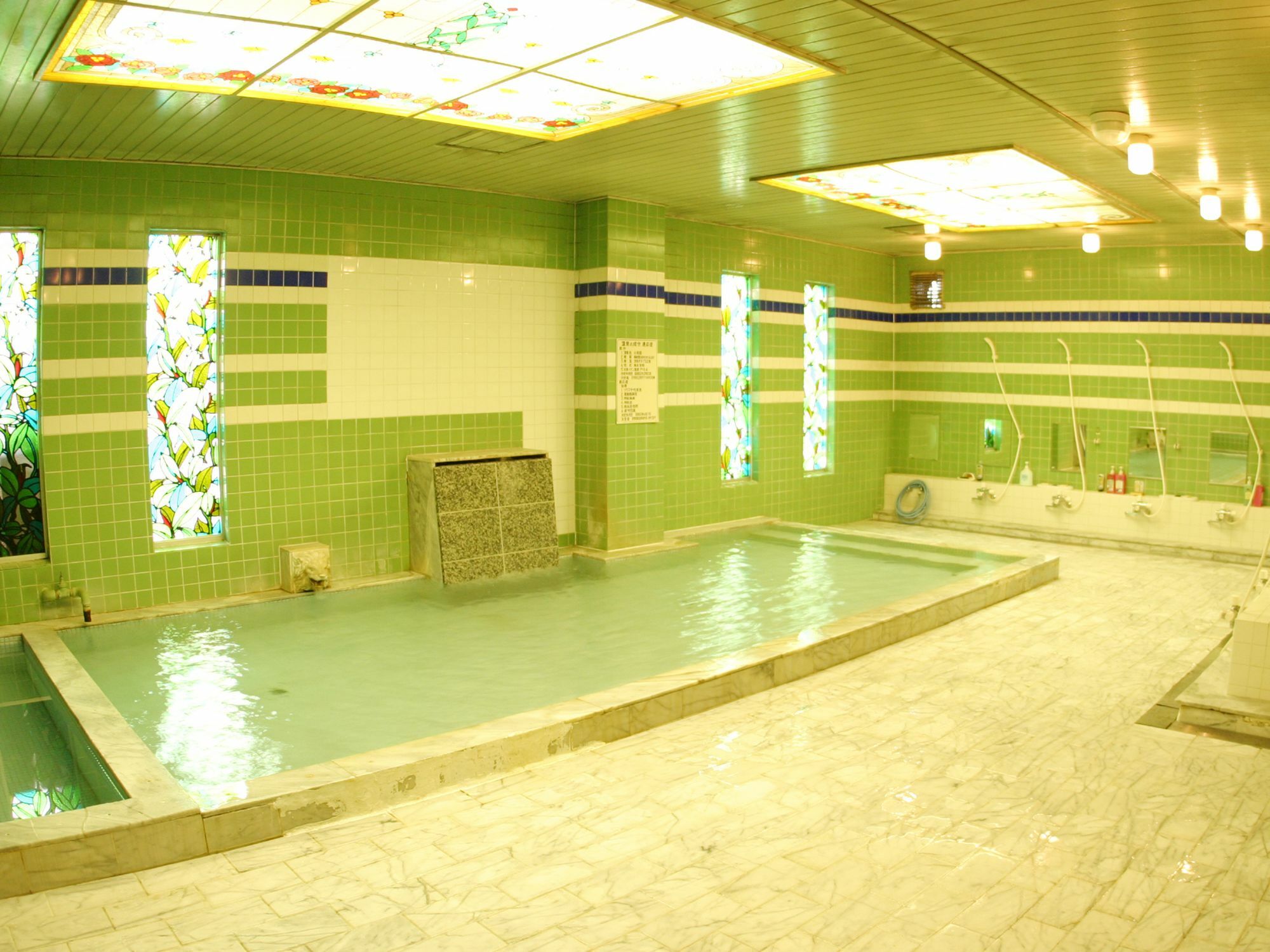 Suwa Lakeside Hotel Esterno foto
